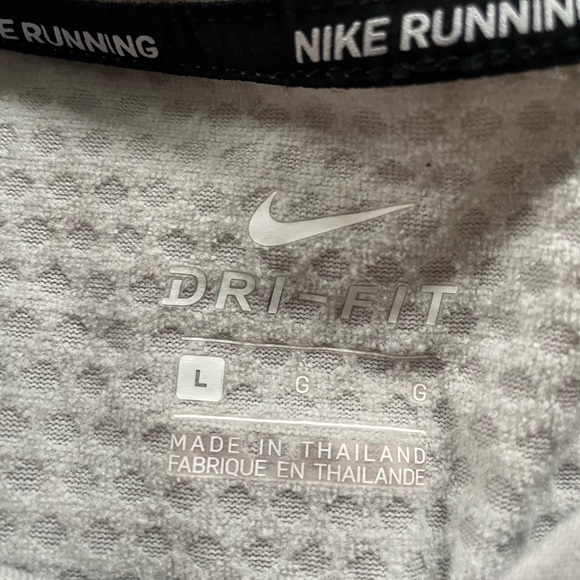 Nike Dri Fit Crewneck - Picture 3 of 4